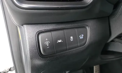 Hyundai Santafe 2019, 117079 км, за 12156.28 USD - фото 13
