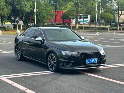 Audi S4 2019, 95200 км, за 21275.35 USD