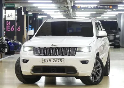 Jeep Cherokee · 2017 год