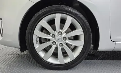 Kia Carens 2016, 101283 км, за 3872.92 USD