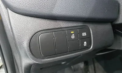 Kia Carens 2016, 101283 км, за 3843.65 USD - фото 13
