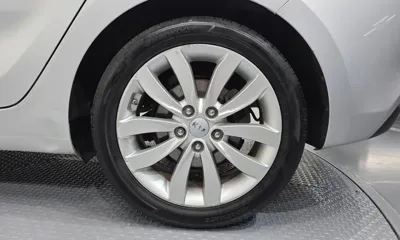 Kia Carens 2016, 101283 км, за 3843.65 USD - фото 21