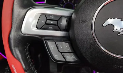 Ford Mustang 2019, 34574 км, за 66218.49 USD - фото 16