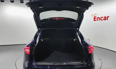 Maserati Levante 2019, 72462 км, за 25486.06 USD - фото 20