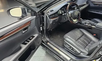 Lexus ES 2018, 106715 км, за 17180.08 USD - фото 10