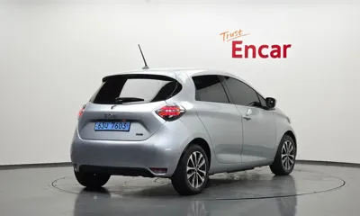 Renault-KoreaSamsung Zoe 2021, 83531 км, за 8139.61 USD