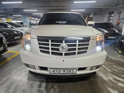 Cadillac Escalade 2009, 173301 км, за 8205.33 USD