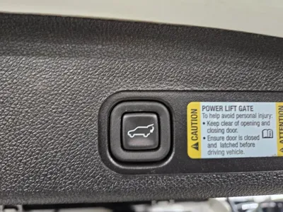 Cadillac Escalade 2009, 173301 км, за 8205.33 USD - фото 20