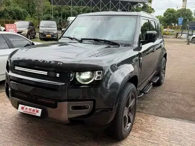 Land Rover Defender · 2024 год