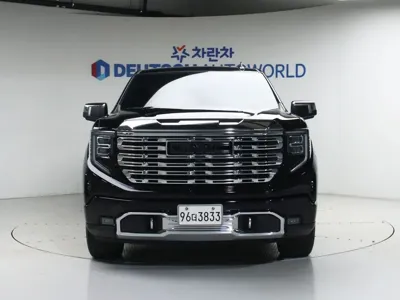 GMC Sierra 2023, 27184 км, за 43879.59 USD