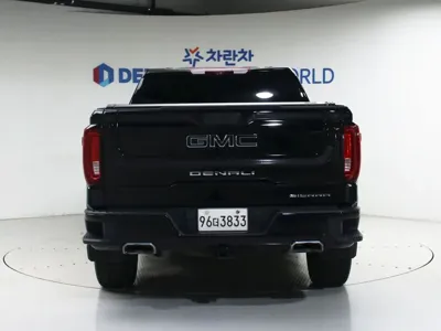GMC Sierra 2023, 27184 км, за 43879.59 USD