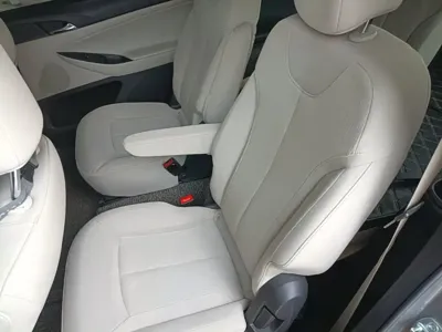 Buick GL6 2018, 30299 км, за 6241.75 USD - фото 17