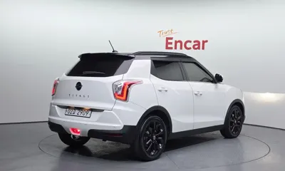 KG_Mobility_Ssangyong TIBOLI 2015, 118983 км, за 5842.2 USD