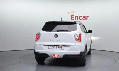 KG_Mobility_Ssangyong TIBOLI 2015, 118983 км, за 5842.2 USD