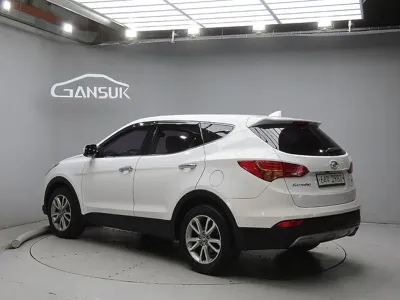 Hyundai Santafe 2014, 79109 км, за 5579.62 USD