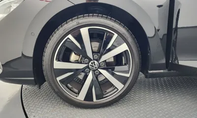 Volkswagen Golf 2025, 8711 км, за 23354.17 USD