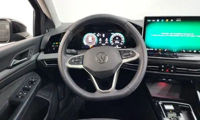 Volkswagen Golf 2025, 8711 км, за 23337.44 USD - фото 12