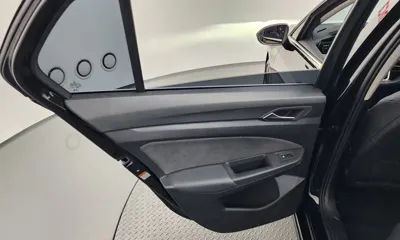 Volkswagen Golf 2025, 8711 км, за 23337.44 USD - фото 25