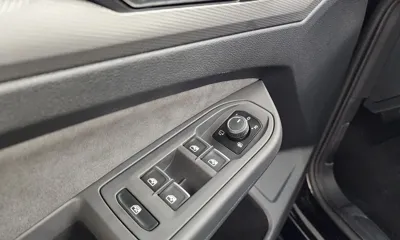 Volkswagen Golf 2025, 8711 км, за 23337.44 USD - фото 29