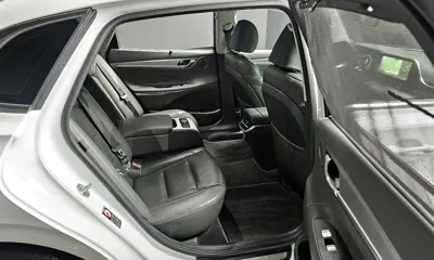 Hyundai Grandeur 2020, 60646 км, за 18242.09 USD - фото 12