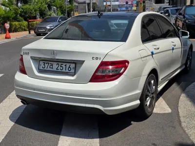 Mercedes-Benz C-Class 2010, 175232 км, за 2409.32 USD