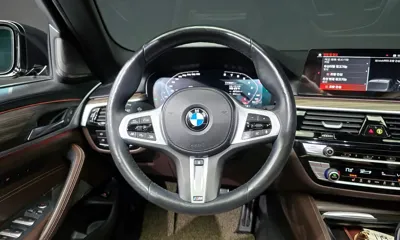 BMW 5-Series 2020, 85021 км, за 20296.89 USD - фото 13