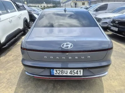 Hyundai Grandeur 2023, 100122 км, за 18045.61 USD