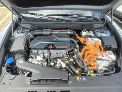 Hyundai Grandeur 2023, 100122 км, за 18045.61 USD - фото 6