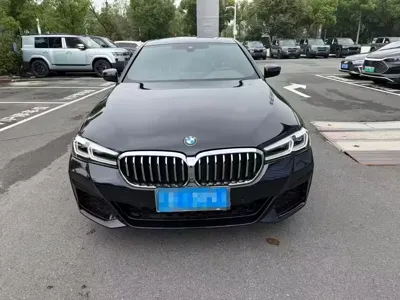 BMW 5 Series 2023, 40000 км, за 26191.37 USD