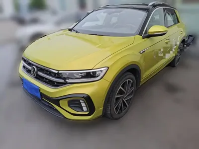 Volkswagen T-Roc 2023, 29800 км, за 13836.31 USD