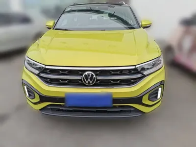 Volkswagen T-Roc 2023, 29800 км, за 13836.31 USD