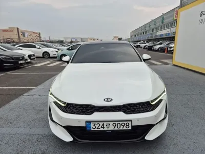 Kia K5 · 2020 год