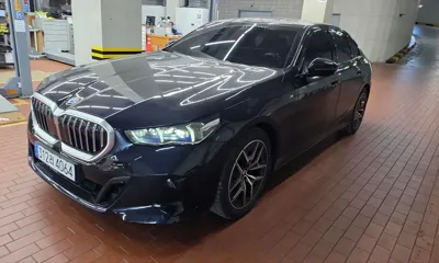 BMW 5-Series 2026, 4051 км, за 41693.83 USD
