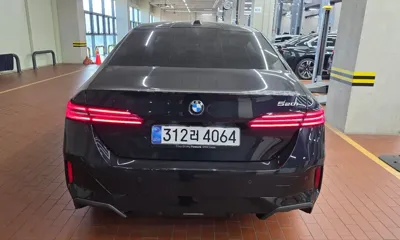 BMW 5-Series 2026, 4051 км, за 41693.83 USD