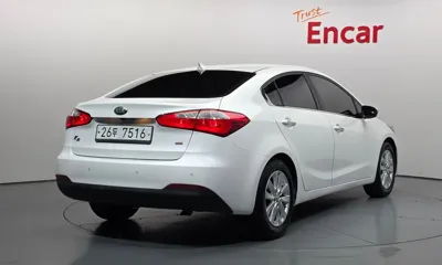 Kia K3 2013, 88467 км, за 3835.4 USD