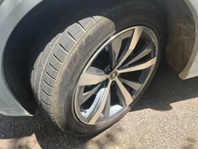 Audi Q8 2021, 40908 км, за 45162.14 USD