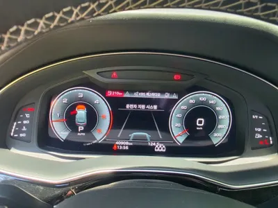 Audi Q8 2021, 40908 км, за 45162.14 USD - фото 8