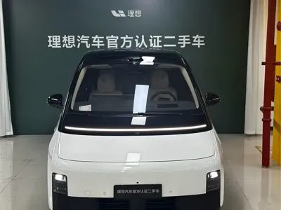 Li Auto Li MEGA 2025, 5000 км, за 69663.55 USD - фото 6