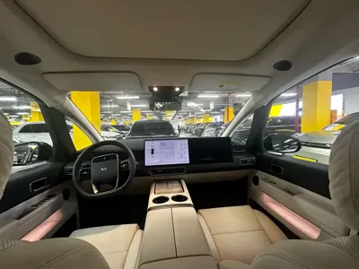 Li Auto Li MEGA 2025, 5000 км, за 69663.55 USD - фото 9