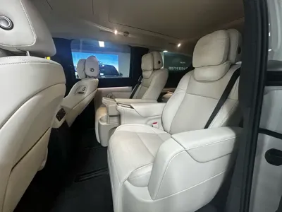 Li Auto Li MEGA 2025, 5000 км, за 69663.55 USD - фото 13