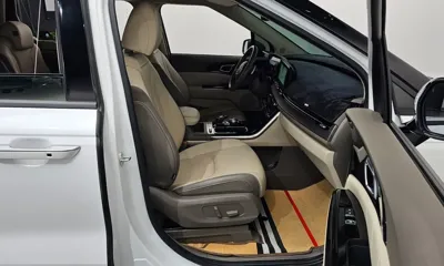 Kia Canival 2023, 27980 км, за 20808.72 USD - фото 26