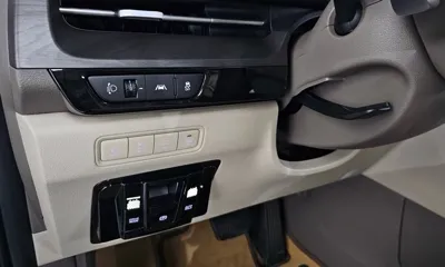 Kia Canival 2023, 27980 км, за 20808.72 USD - фото 29