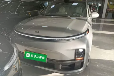 Li Auto L9 2022, 8400 км, за 44269 USD