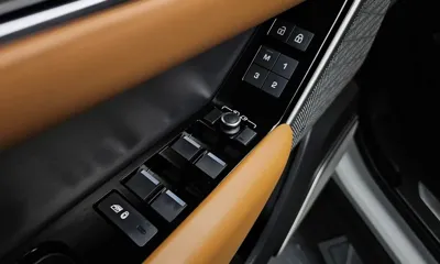 Land Rover Range Rover Velar 2022, 43517 км, за 65636.08 USD - фото 17