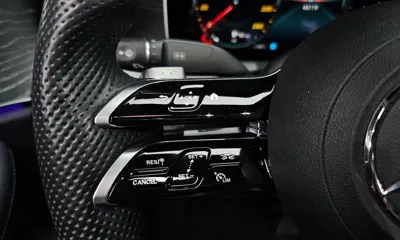 Mercedes-Benz E-Class 2022, 46119 км, за 31241.79 USD - фото 18