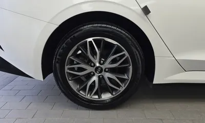 Kia K5 2021, 66795 км, за 15858.02 USD