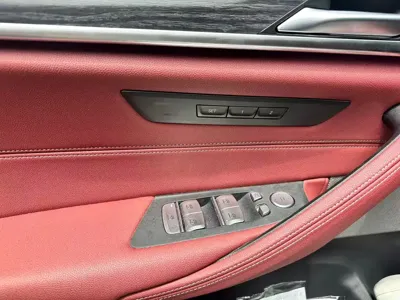 BMW 5 Series 2021, 31000 км, за 33466.41 USD - фото 6