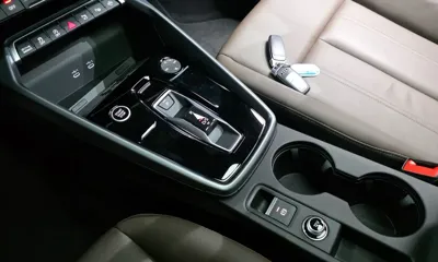 Audi A3 2025, 2571 км, за 19764.69 USD - фото 9