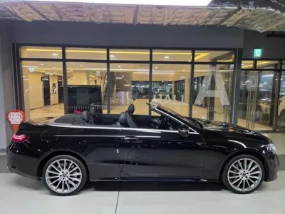 Mercedes-Benz E-Class 2021, 81000 км, за 31180.26 USD