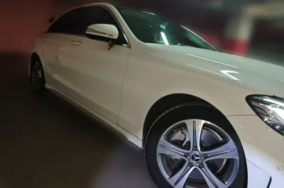 Mercedes-Benz C-Class 2019, 68100 км, за 17510 USD